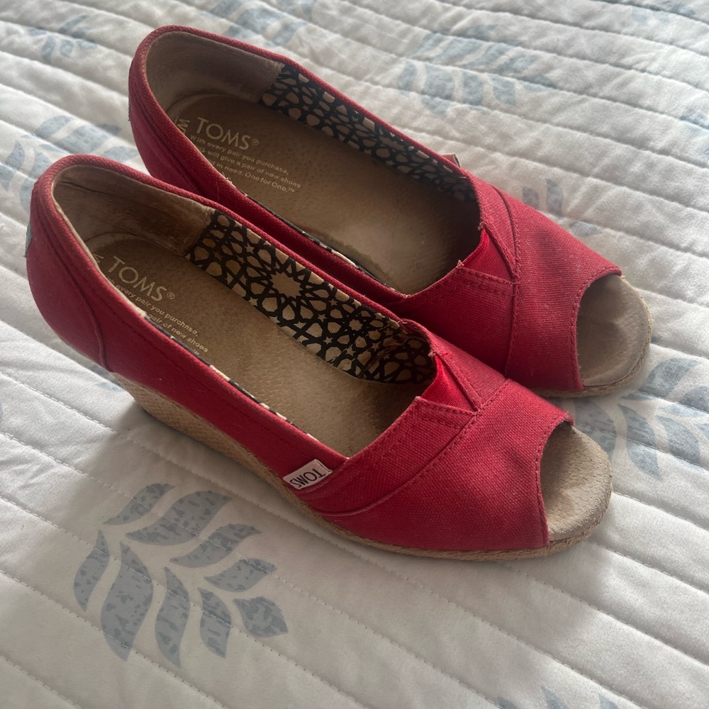 Toms red espadrille wedge heels size 7.5.